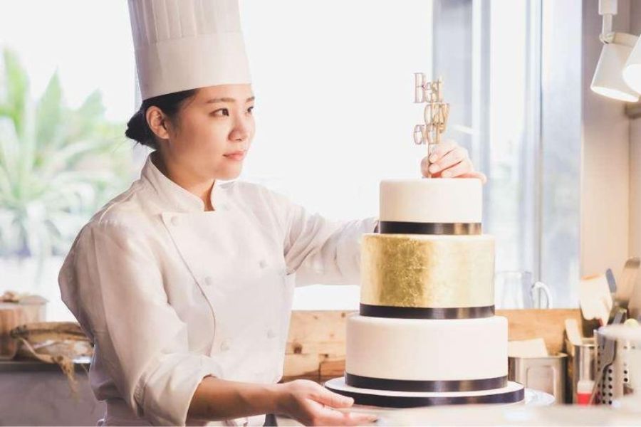 Somente funcionários em tempo integral e pessoas experientes [salário mensal de 255.000 e mais] Funcionários da Patissier que decoram o melhor dia de suas vidas