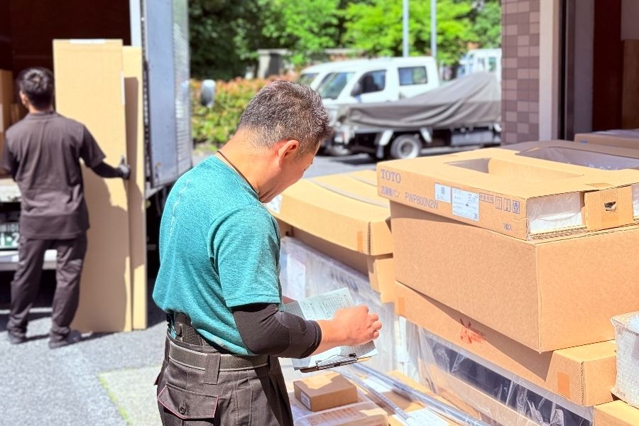 [需要 N3 级别] 全职员工司机/路线送货到主要住房设备制造商/东京郊区