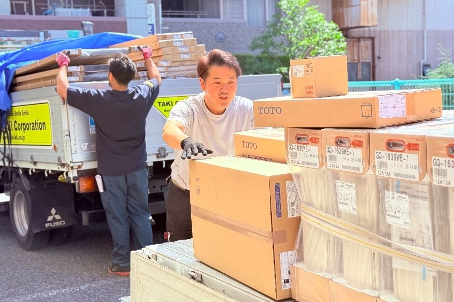 [需要 N3 级别] 全职员工司机/路线送货到主要住房设备制造商/东京郊区