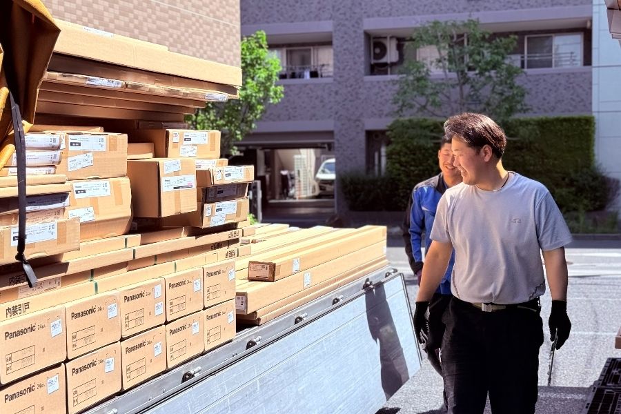 [需要 N3 级别] 全职员工司机/路线送货到主要住房设备制造商/东京郊区