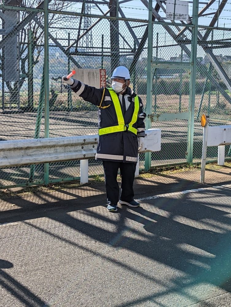 【神奈川・平塚】交通誘導警備員/未経験歓迎/日給UP制度あり