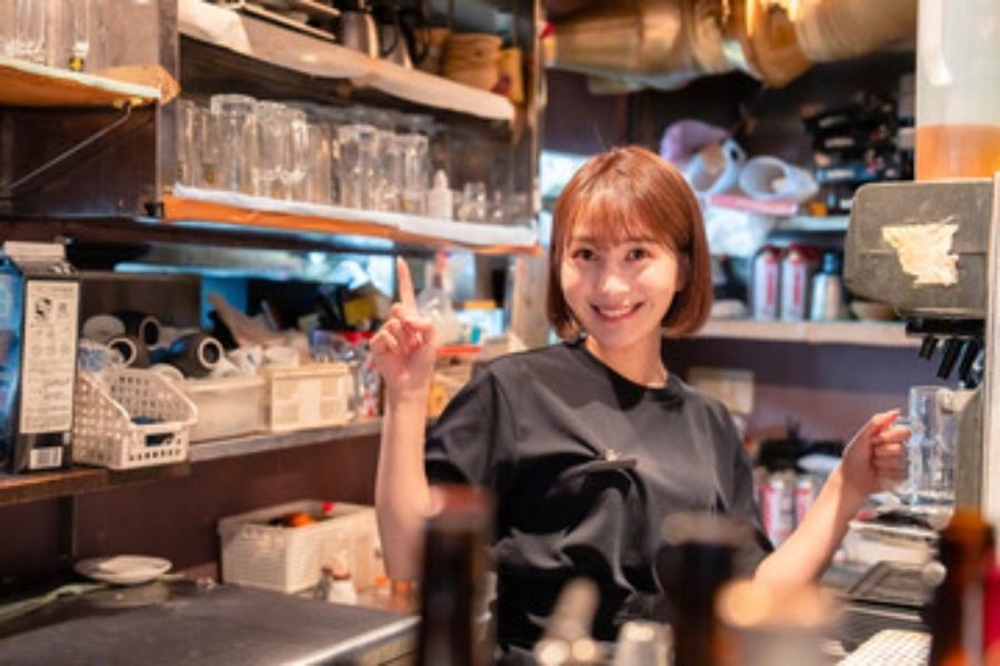There is a bribe! No difficult jobs [yakiniku restaurant staff] W work OK/salary increase available