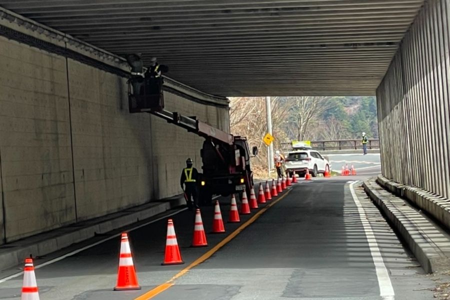 N4 welcome [inexperienced OK] road construction traffic regulation staff/ 1 day a week ~ W work welcome