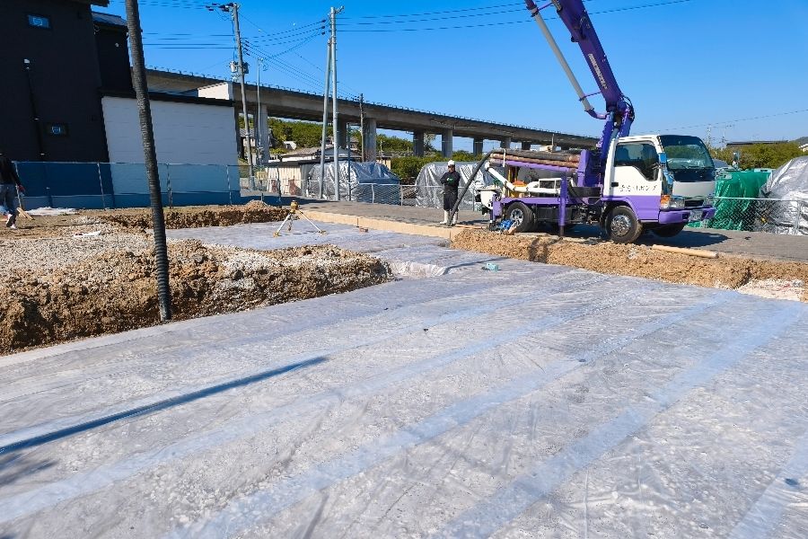 Primeira vez OK, iniciantes japoneses dão as boas-vindas à equipe de construção básica e externa [trabalhando em Wakayama]