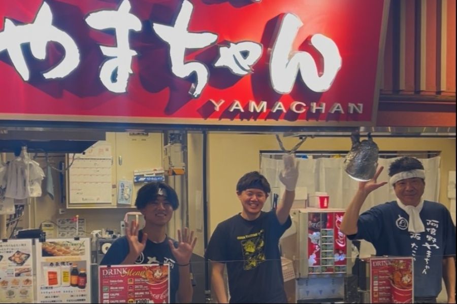 Sistema inexperiente de turnos OK/ [equipe da loja Takoyaki] perto da estação! Bom local de trabalho @USJ