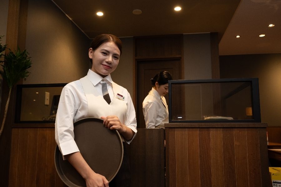 Estamos procurando pessoas que saibam falar japonês! Salão de restaurante onde você pode aprender sobre hospitalidade (Nishiarai Daishi)