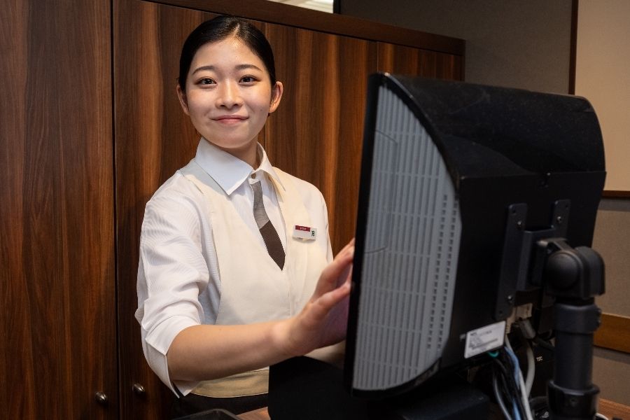 Estamos procurando pessoas que saibam falar japonês! N3 - Salão de restaurante de boas-vindas (Hikarigaoka)