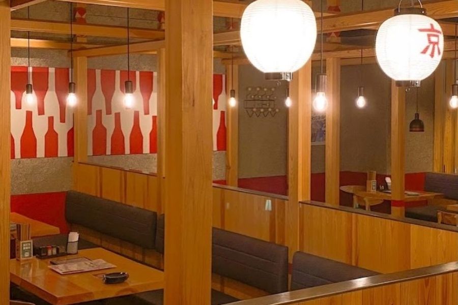 Active recruitment of foreigners [5 days a week, with full-time employee appointments] Yakitori Izakaya Hall staff in Tenmabashi, Osaka