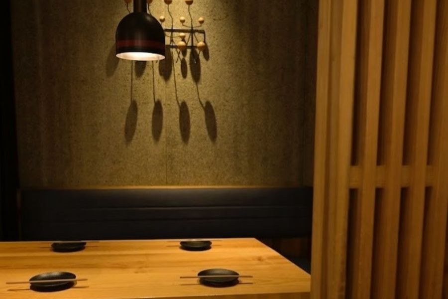 Active recruitment of foreigners [5 days a week, with full-time employee appointments] Yakitori Izakaya Hall staff in Tenmabashi, Osaka