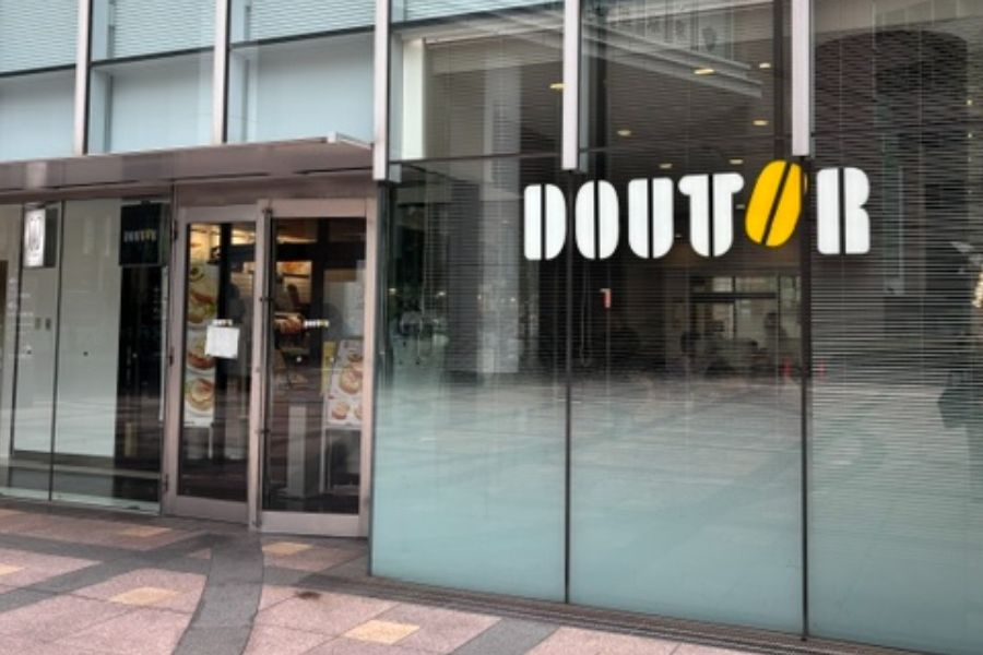 Comece sem experiência [equipe popular de cafeteria] OK para trabalhar à tarde @3 minutos na estação Iidabashi