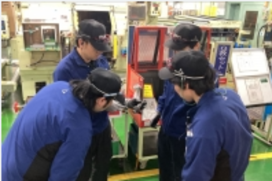 [10 minutos da estação Kanagawa/Ninomiya] Operação de torno de uso geral | Procure um funcionário diurno ou em tempo integral · 1500 ienes por hora