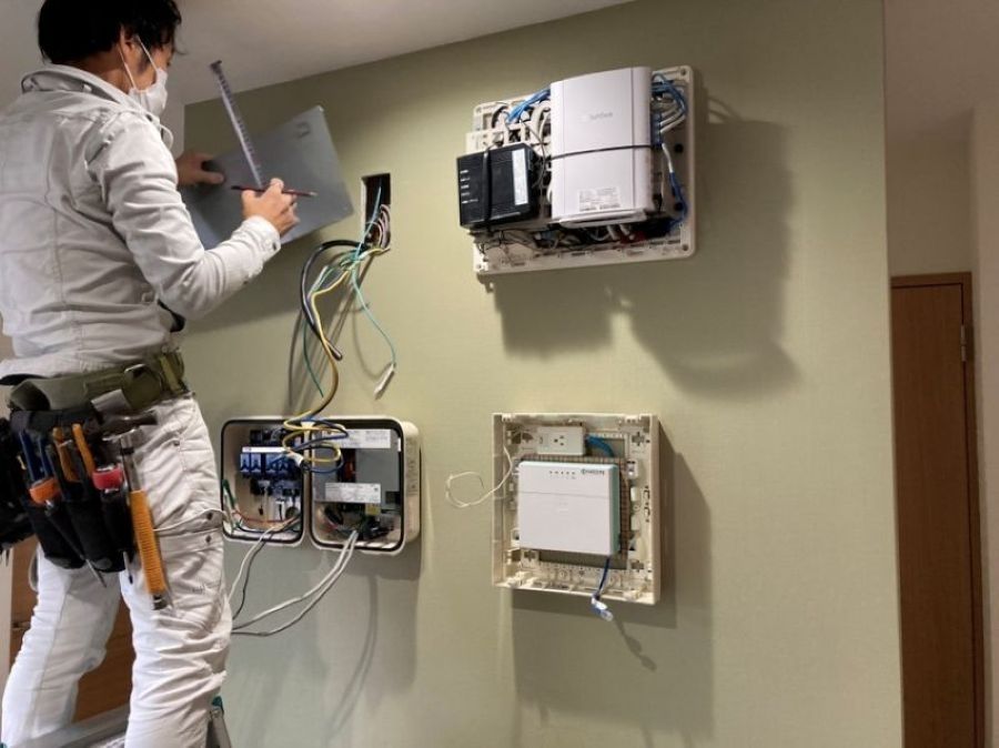 [Alojamento em dormitório/empresa disponível] Encontros de funcionários em tempo integral disponíveis! Alto salário, mesmo se você não tiver experiência na montagem de painéis solares/