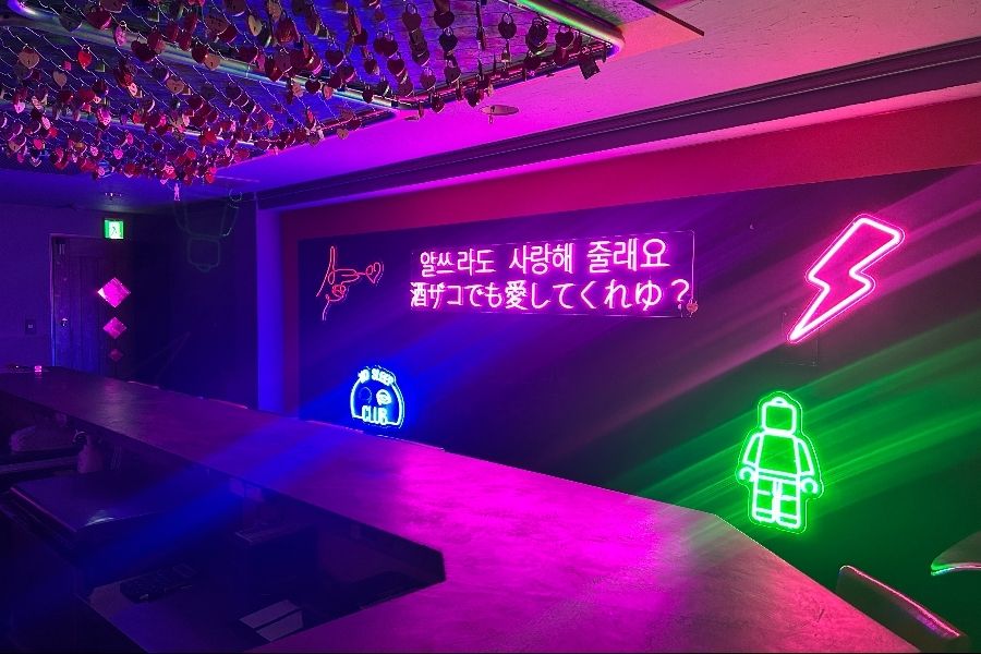 [Kiyamachi Midnight Bar] Atendimento ao cliente em inglês | 1.200 ienes por hora, japonês N4 ~
