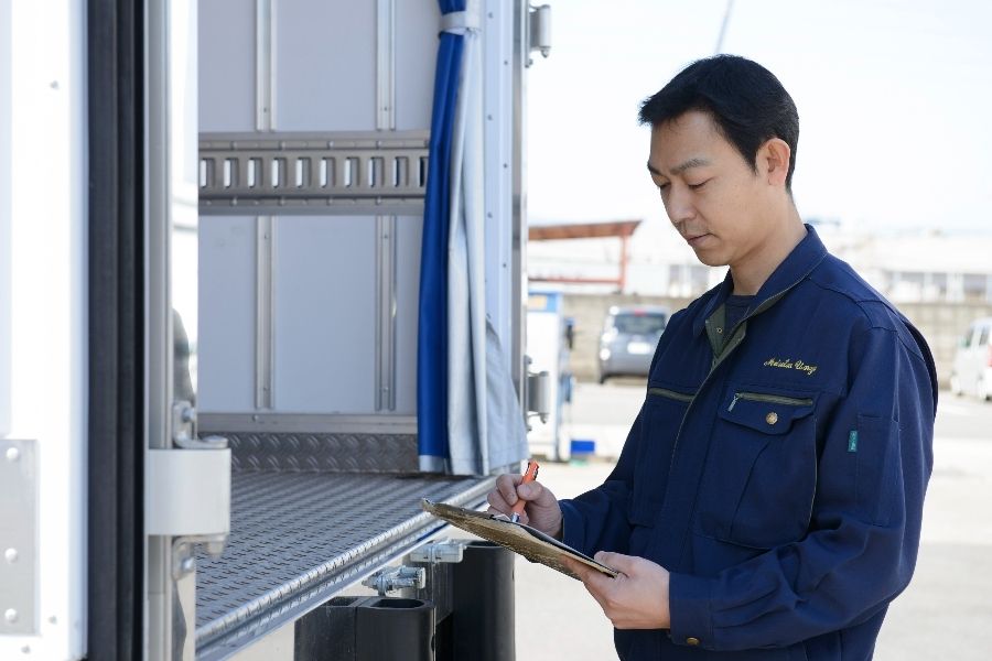 É necessária uma licença de médio porte [Fukuoka/funcionário em tempo integral] inexperiente em OK/entrega na rota de alimentação/salário mensal 290.000 ienes ~+ bônus 2 vezes