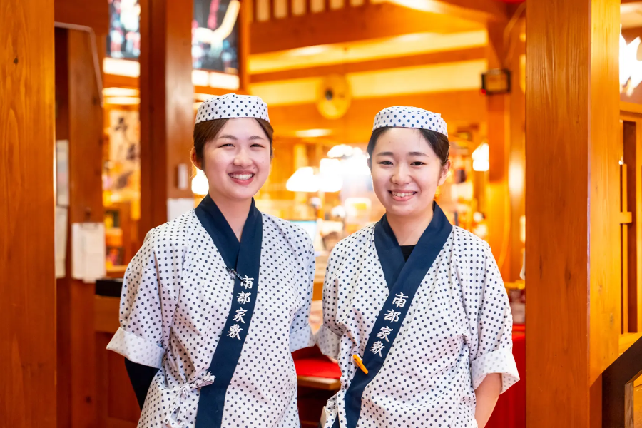 Primeira equipe de cozinha do OK/Japanese Family Restaurant Hall Nanbu Ieshiki Yuzawa
