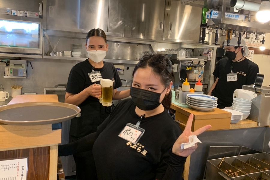 Muitos recursos humanos estrangeiros estão ativos [Kojiya/funcionário em tempo integral] Izakaya “Kaburaya”, candidato a gerente de loja, nível N3 exigido