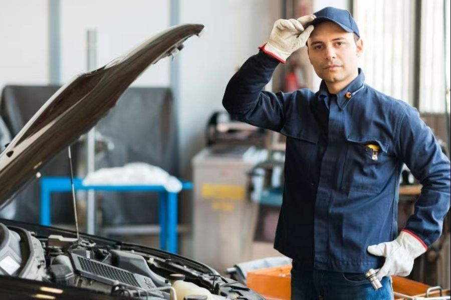 mecânico de automóveis