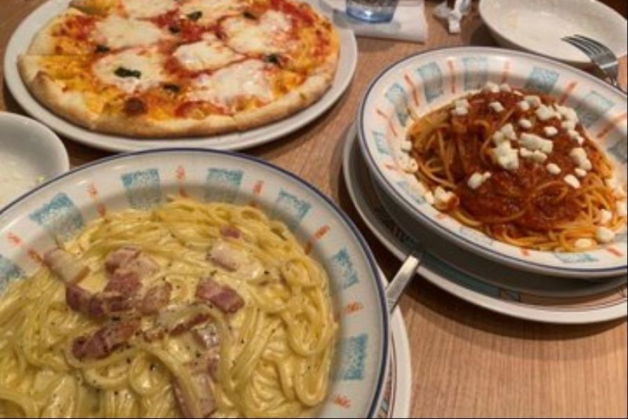 Candidato inexperiente a gerente de loja OK [área de Okinawa] ao popular restaurante italiano autêntico “Capricciosa”