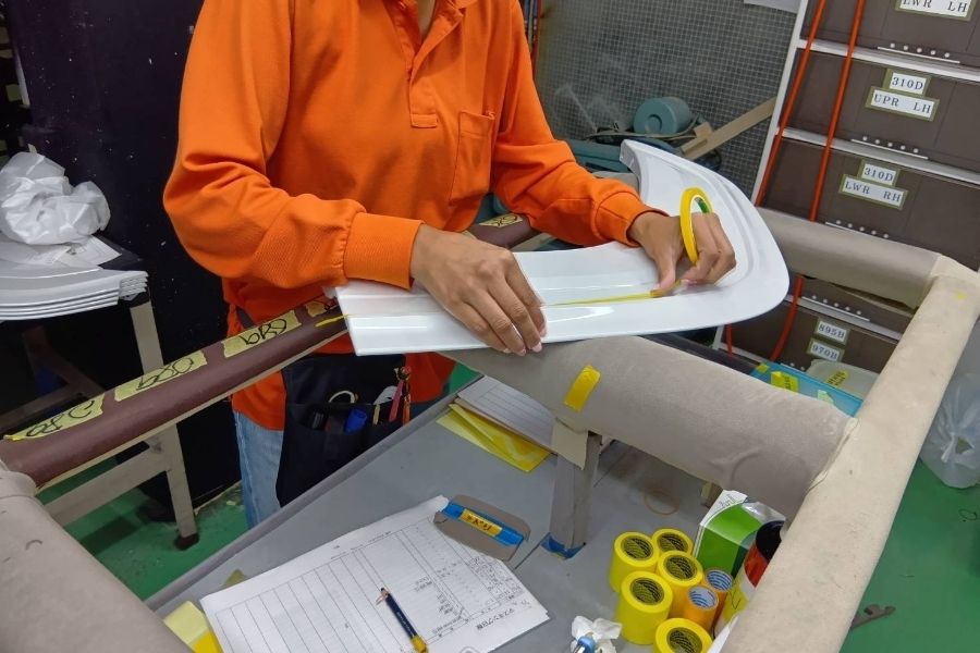 Trabalho fácil de lembrar [equipe de mascaramento de peças automotivas] inexperiente OK/salário por hora 1200 ienes ~