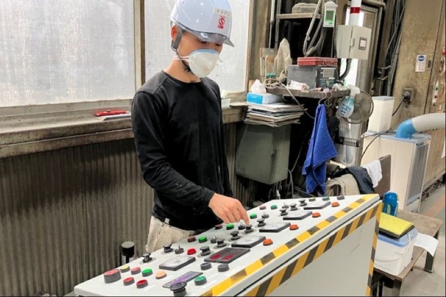 Cidadãos vietnamitas são bem-vindos [trabalhando em Saitama, recrutando funcionários em tempo integral] equipe/bônus de fabricação de material impermeável duas vezes por ano
