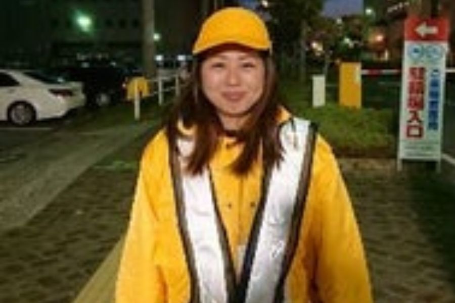 Há um dinheiro de parabéns por ingressar na empresa [equipe de segurança de orientação de trânsito] pagamento diário OK/turno noturno OK @Wakayama