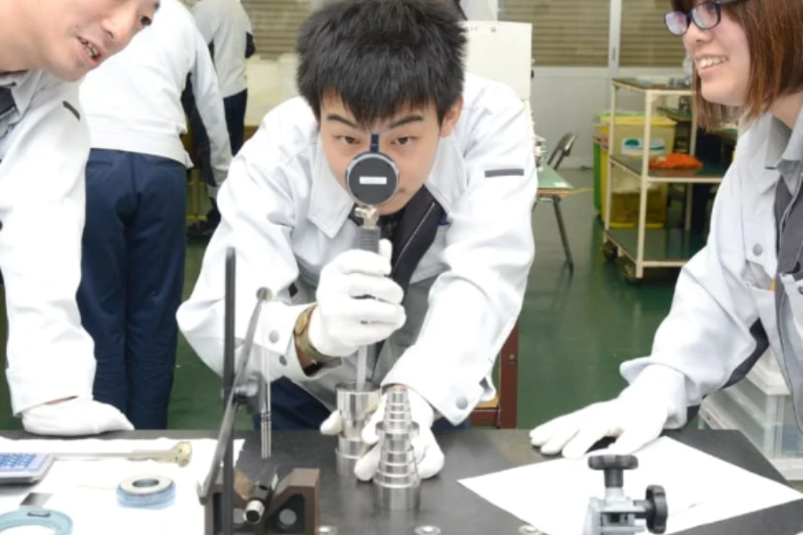 안정적인 수입, TIG 용접, 주간 근무 한정, 1500엔, 군마현 후지오카에서 활동하는 여성