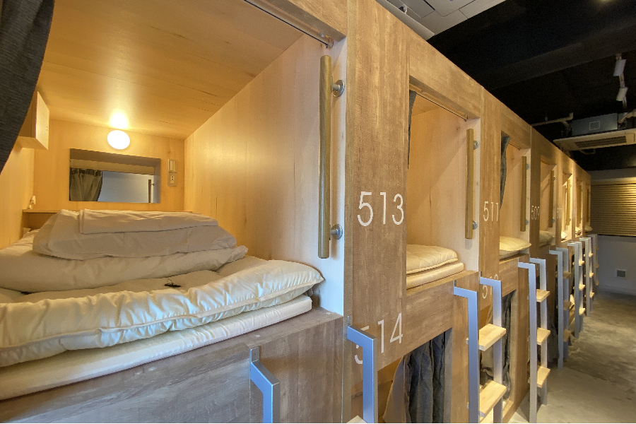 Front desk staff/Asakusa hostel/looking for people who like everyday conversation/speaking in English and Japanese
