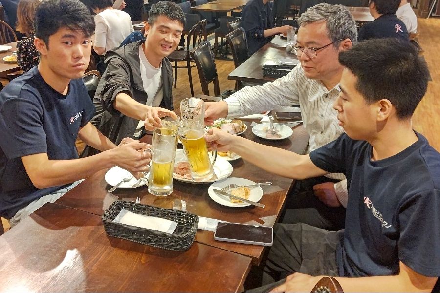 Nhân viên nước ngoài hoạt động [công nhân tu sửa] ký túc xá đầy đủ tiện nghi tư vấn chi phí di chuyển OK