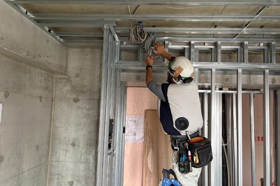 [Funcionário em tempo integral] Equipe de trabalho elétrico | OK inexperiente, suporte de aquisição de qualificação disponível