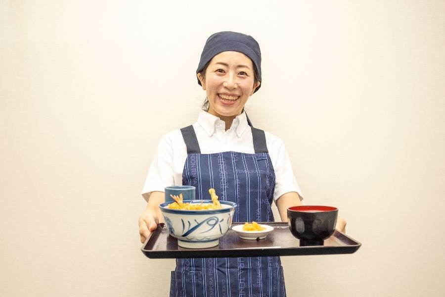 Falando do Japão, “Tendon”! Utilize suas habilidades linguísticas para trabalhar na área turística de Asakusa ☆ É uma grande empresa, então não se preocupe