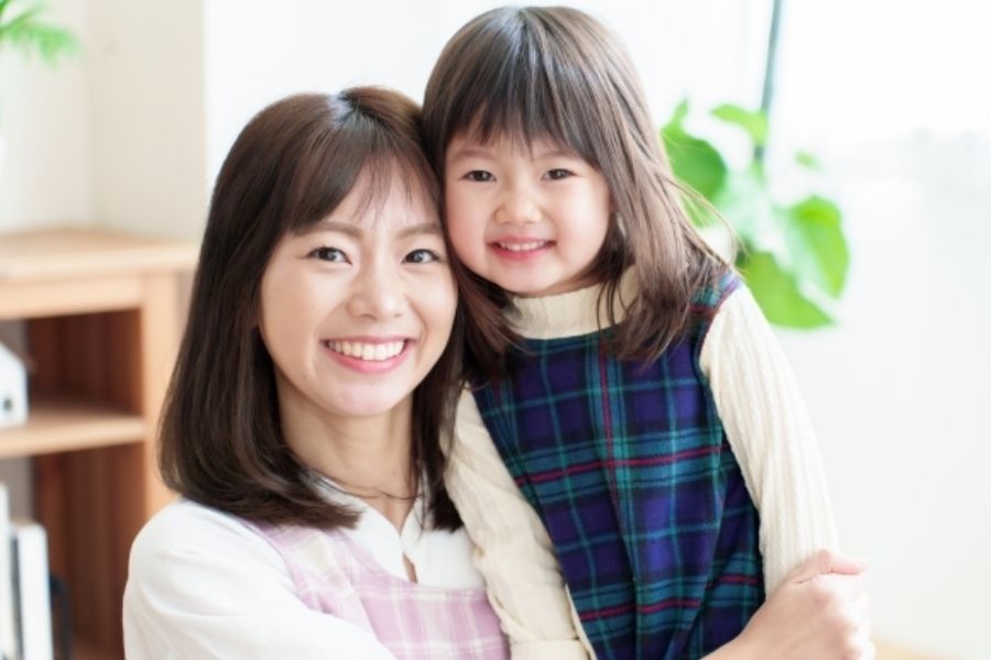 [Kanagawa-ken, Estação Futako-Shinchi] Trabalhos de apoio a brincadeiras, caminhadas e refeições com crianças do jardim de infância em uma creche 👩‍🍼
