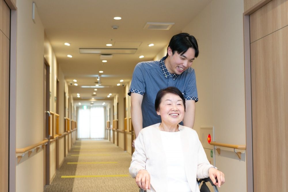 [Osaka==Entrei para a YOLO JAPAN] Empregos de enfermagem onde funcionários estrangeiros estão ativos