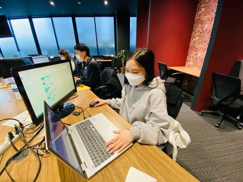 HIRING! English Speakers for Customer Support