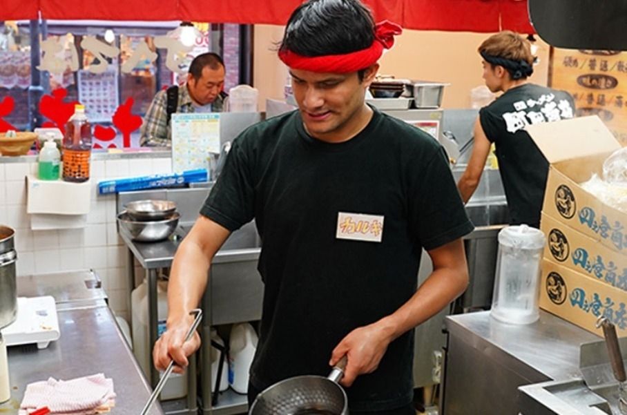 ＼ Contratou estrangeiros / funcionários da loja de Ramen <<Machida Shoten Komaki Branch>>