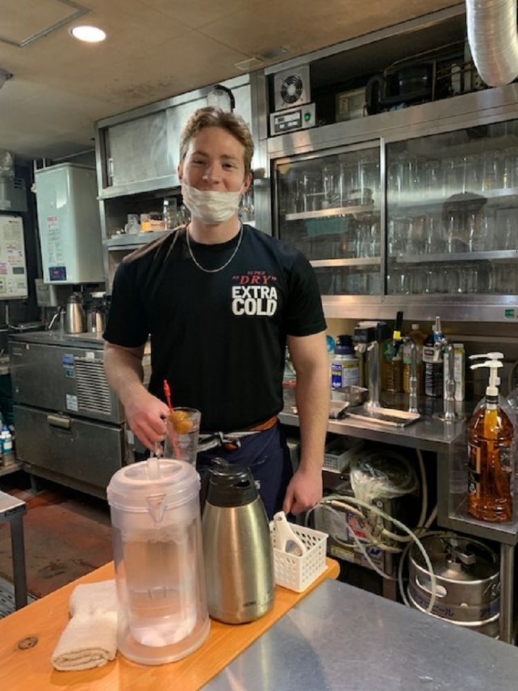 Salário por hora super alto de 1.300 ienes ~ [diretamente conectado à estação JR Tokyo] pessoas inexperientes são bem-vindas