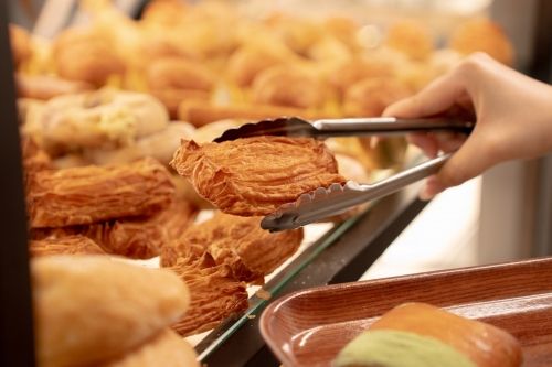 Quem gosta de pão é bem-vindo! Recrutamento de pessoal de vendas ✨ Estrangeiros OK, inexperientes OK!