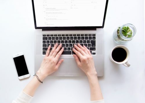 [EC网站经理候选人/公司网站管理人员] 全职员工招聘/仅限工作日/兼职OK