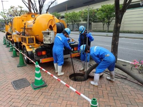 ★ 下水道清洁 ★ 很多外国人很活跃 ★ 需要英语 ★ 等同于 N3 或更高 ★ 需要驾照