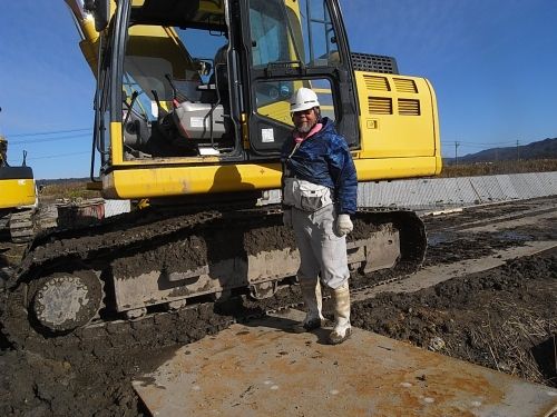 [土木工程工作人员] 稳定的收入/有住房/与同龄人一起安全工作