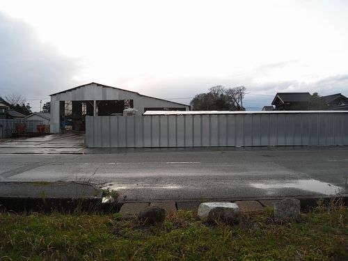 [土木工程工作人员] 稳定的收入/有住房/与同龄人一起安全工作