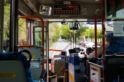 [Funcionário em tempo integral] Salário mensal de motorista de ônibus (área de Kansai) 210.000 ienes ~