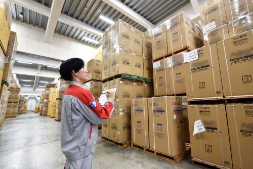 [Nhân viên làm việc kho] Người chưa có kinh nghiệm được chào đón, hầu như không làm thêm giờ, thưởng 3 lần một năm, công ty ổn định, hoạt động cho nam và nữ