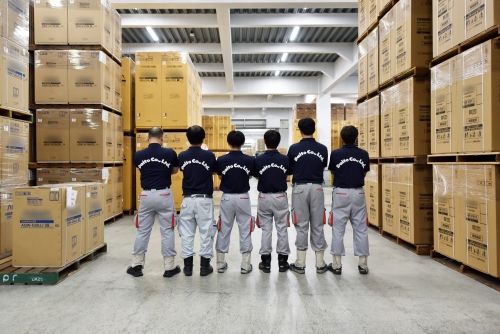 [Nhân viên làm việc kho] Người chưa có kinh nghiệm được chào đón, hầu như không làm thêm giờ, thưởng 3 lần một năm, công ty ổn định, hoạt động cho nam và nữ