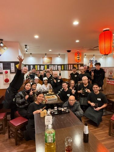 Vui lòng thực hiện các công việc như nấu takoyaki, okonomiyaki và hỗ trợ nấu ăn tại điểm du lịch Dotonbori.