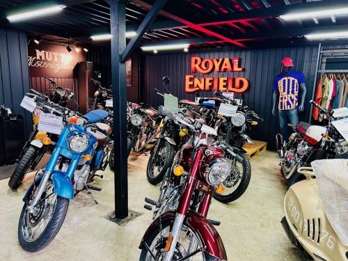 H【未経験OK/ボーナスあり/昇給あり/交通費支給】バイク整備のお仕事です