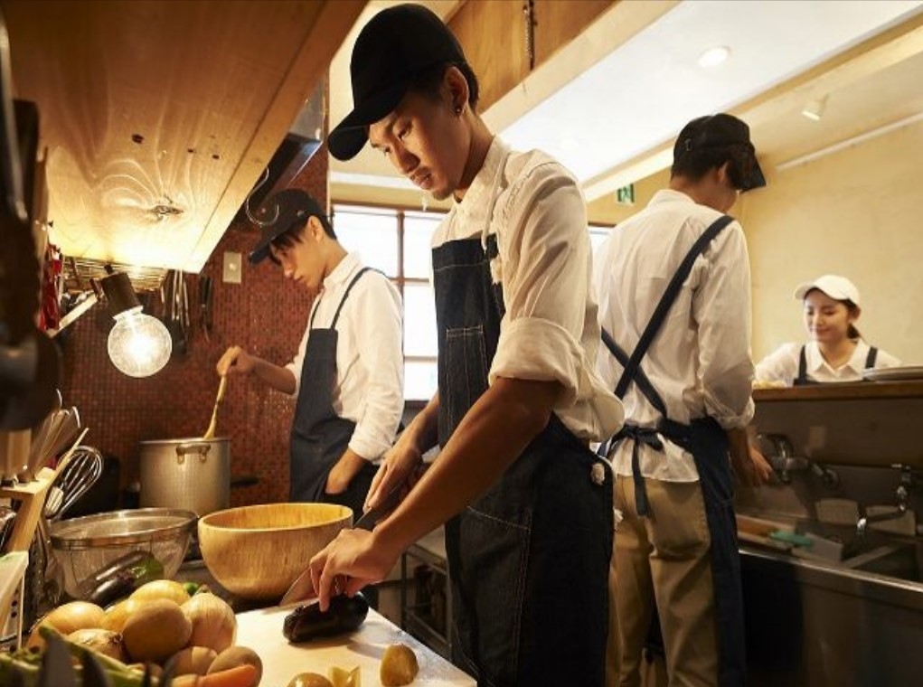Harajuku Station 2 Minutes Hourly Wage 1300 Yen Cafe Japanese Bar harajuku-station-2-minutes-hourly-wage-1300-yen-cafe-japanese-bar