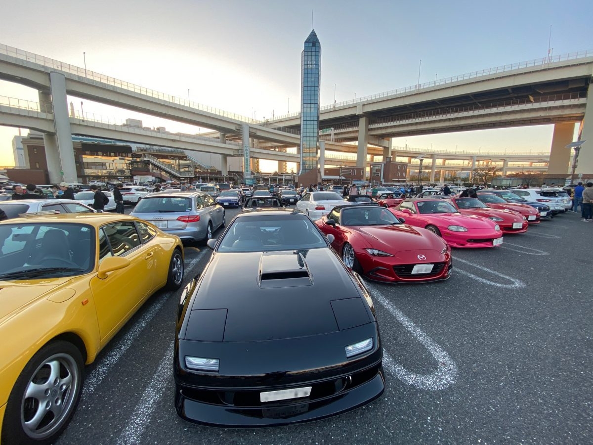 社用車通勤OK】【高時給】JDMレンタカー店舗スタッフ（店長候補）-株式  