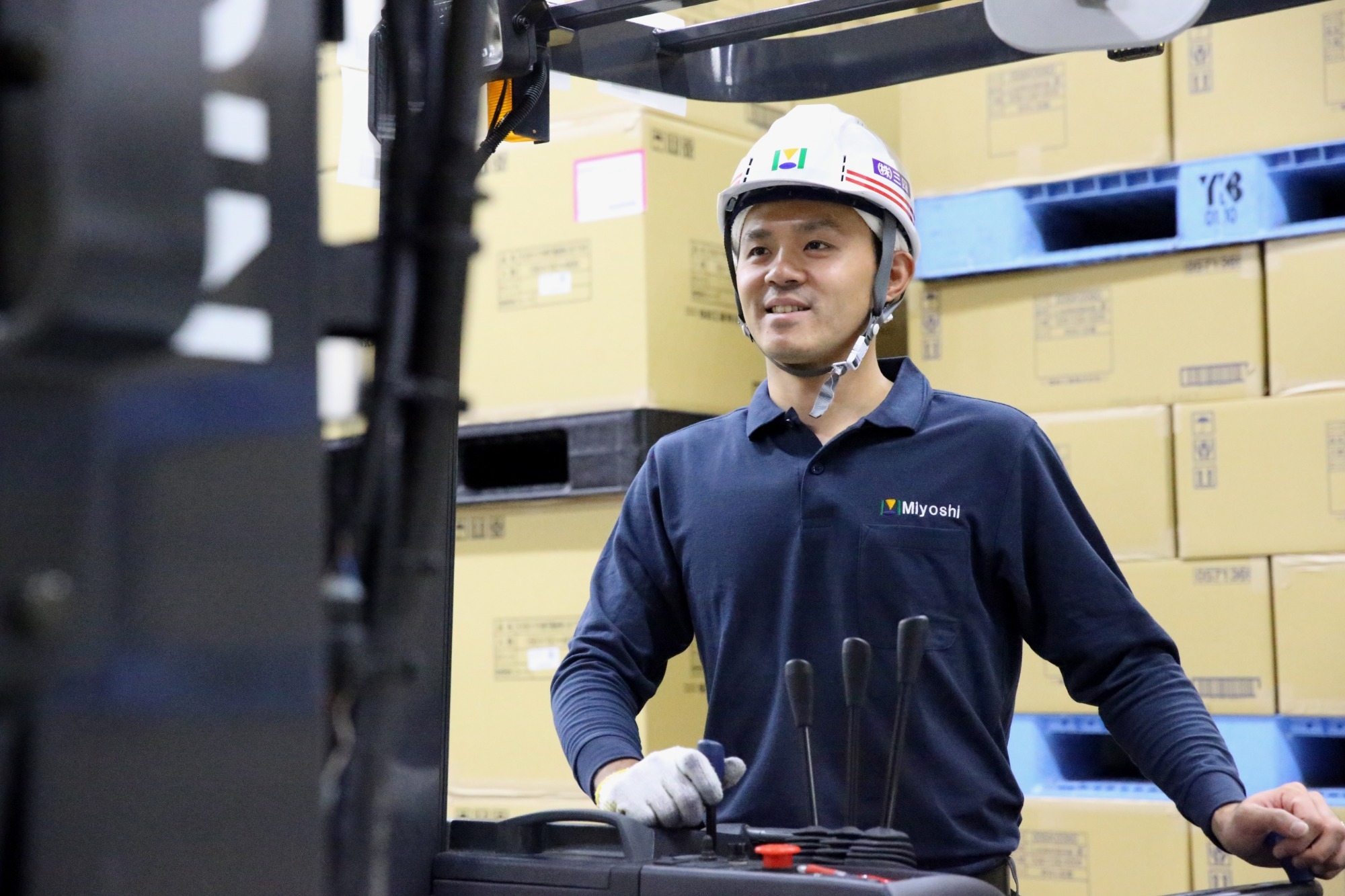 1,350 yen per hour [Forklift qualified] Warehousing and shipping of